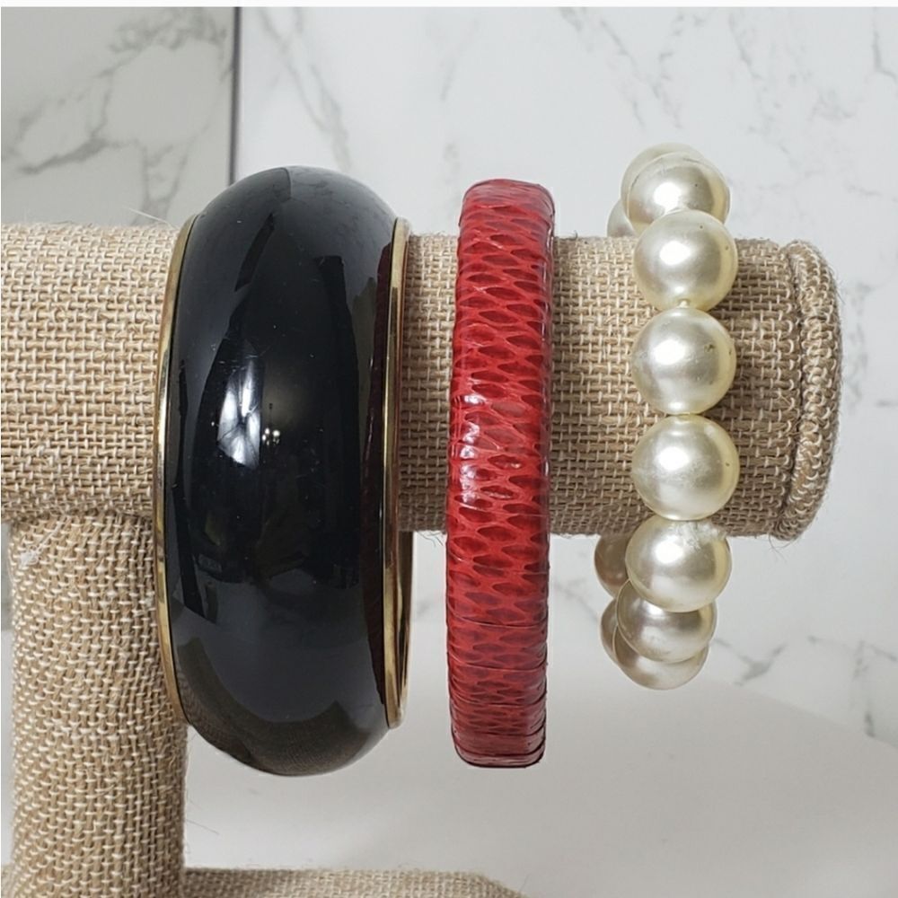 BANGLE BRACELET VARIETY Set of 3 Classic Jewelry Pieces
